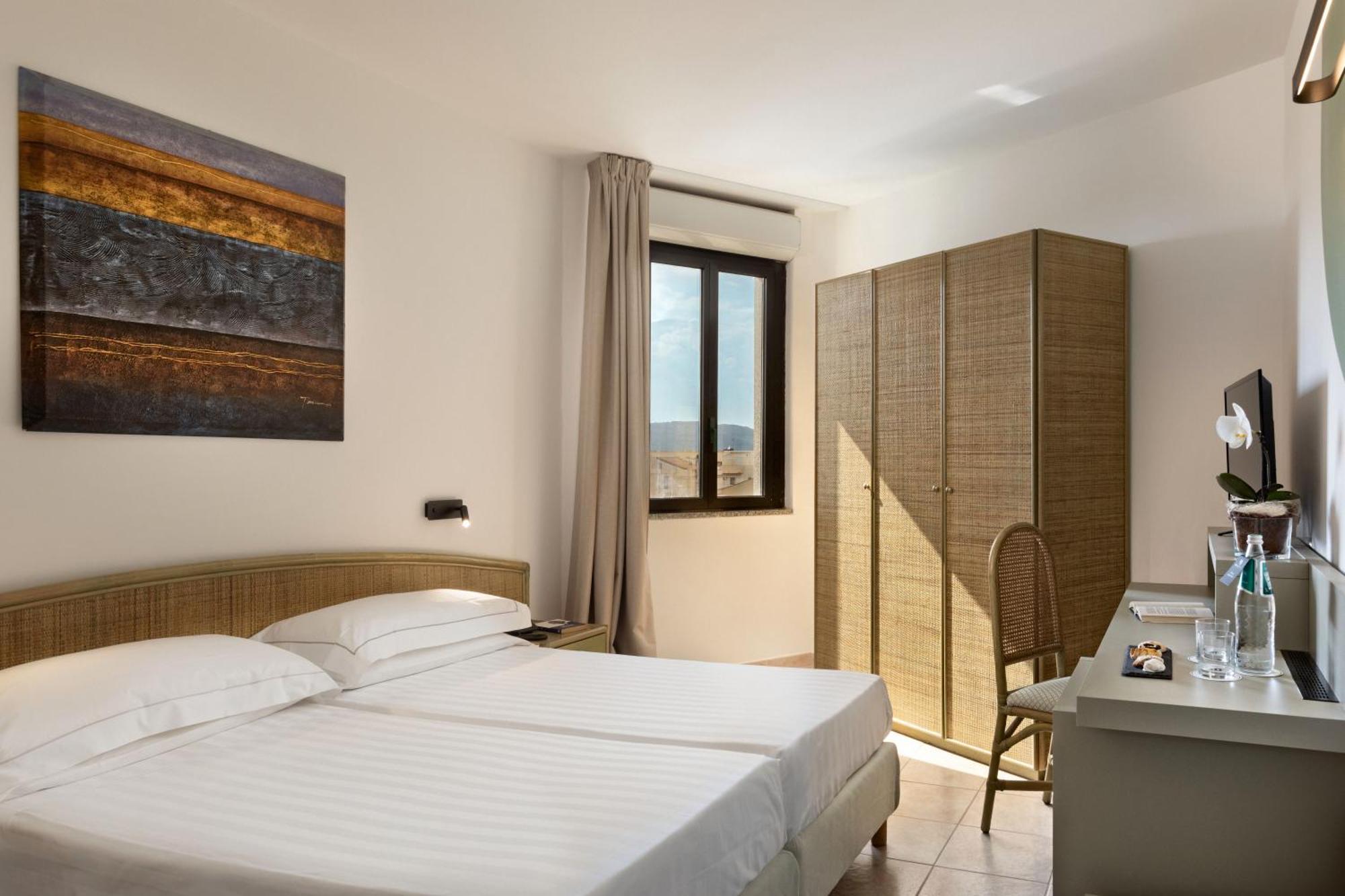 Rina Hotel Альгеро Экстерьер фото