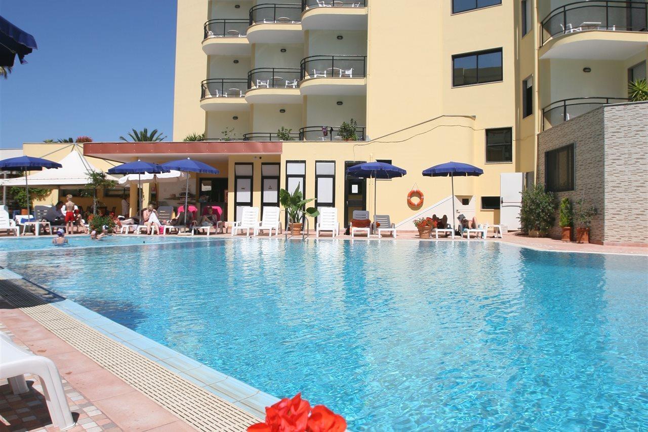 Rina Hotel Альгеро Экстерьер фото