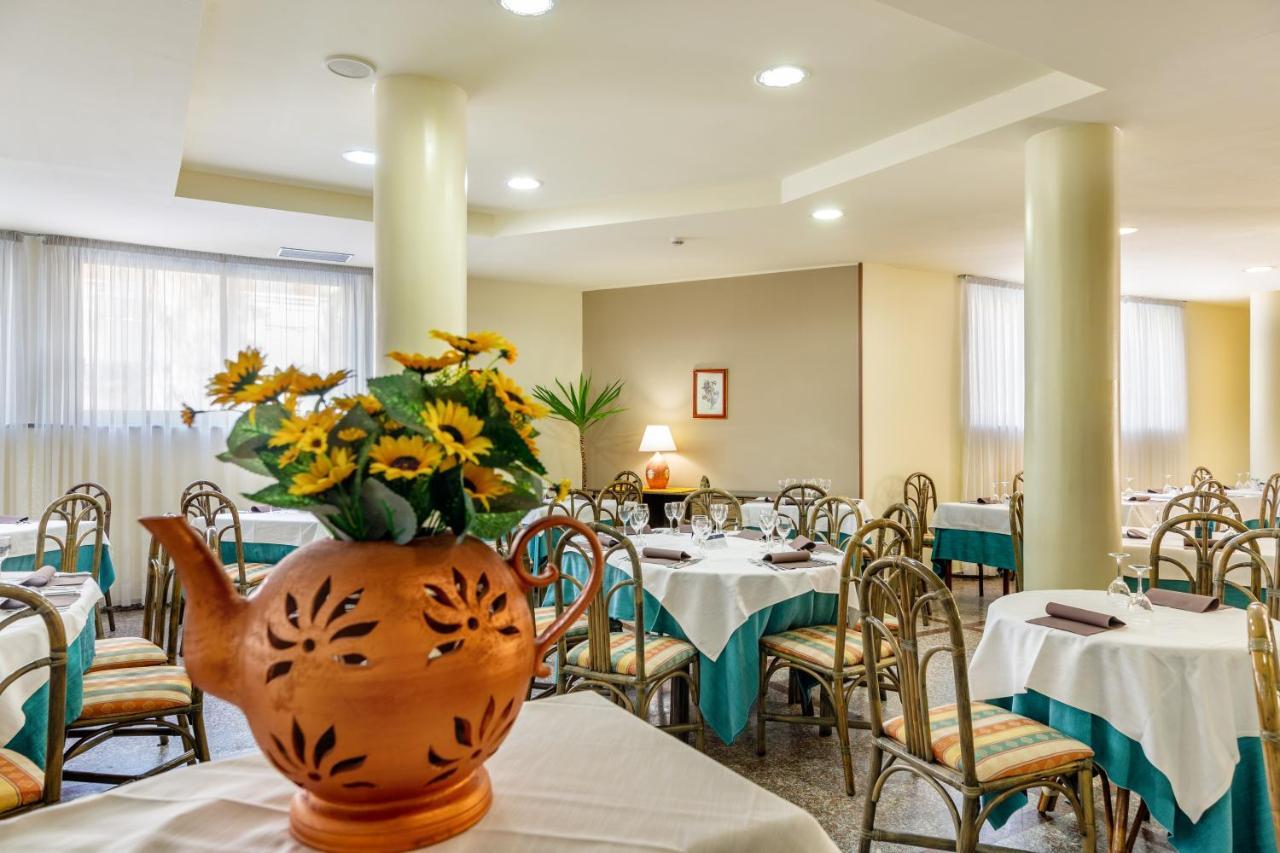 Rina Hotel Альгеро Экстерьер фото